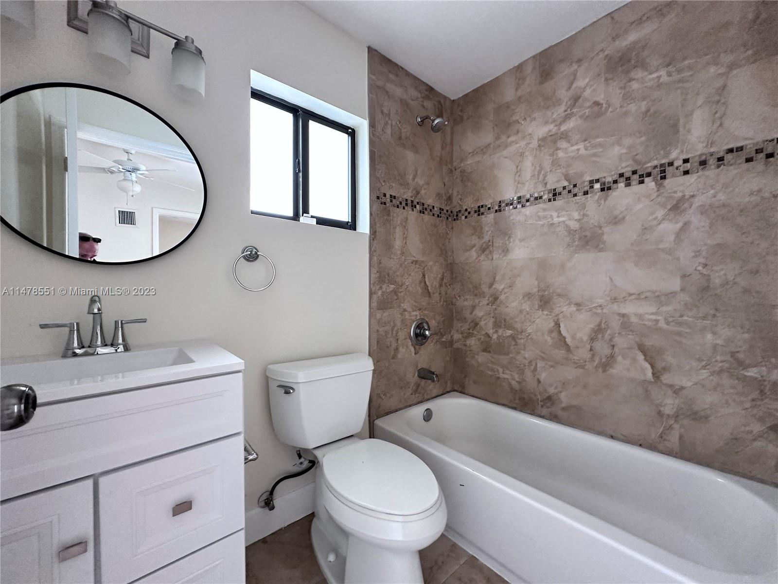 17220 NW 77 CT