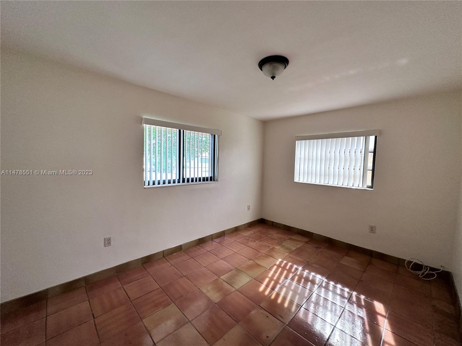 17220 NW 77 CT
