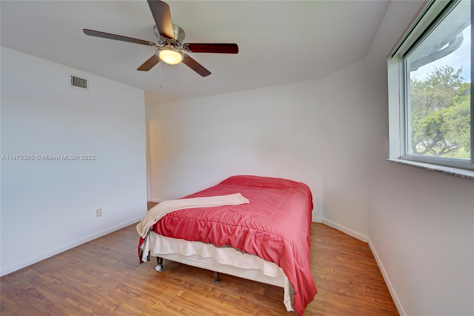 3409 NW 44th St # 101