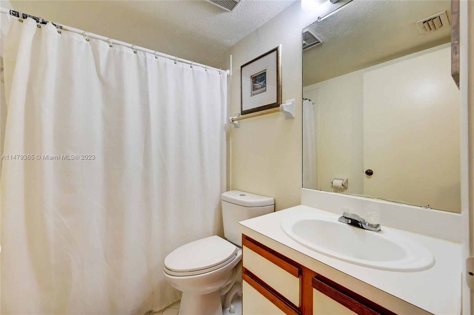 3409 NW 44th St # 101