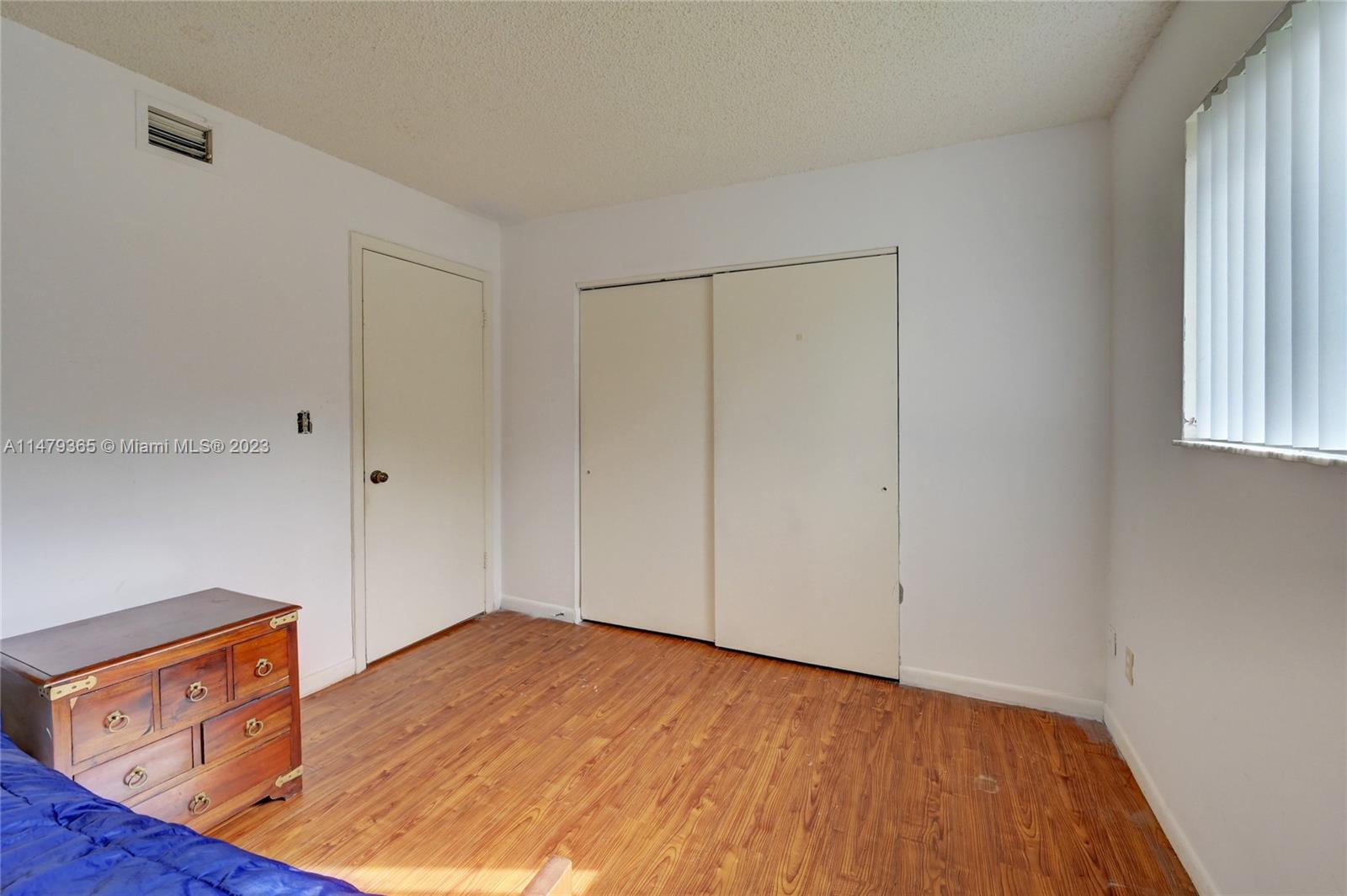 3409 NW 44th St # 101