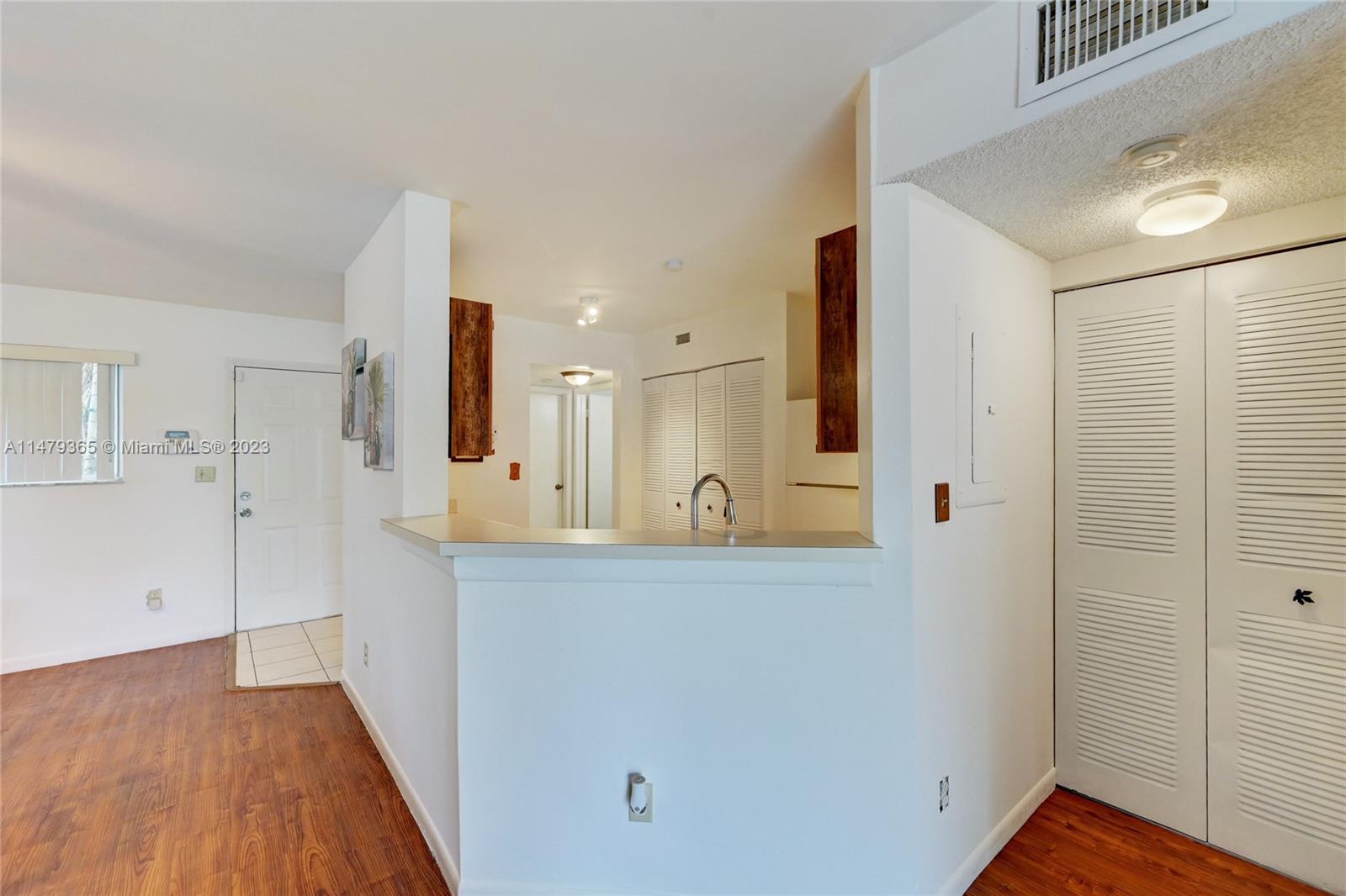 3409 NW 44th St # 101