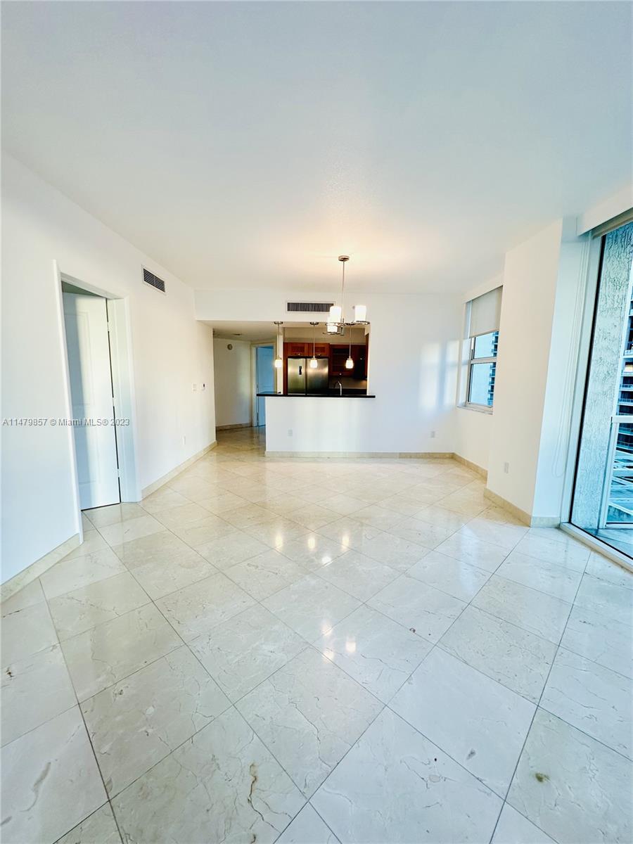 186 SE 12th Ter # 1004