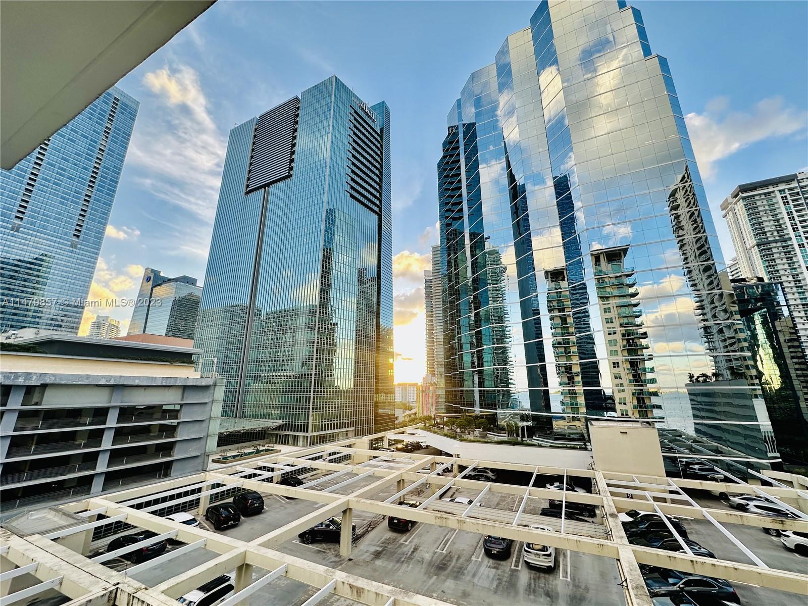 186 SE 12th Ter # 1004