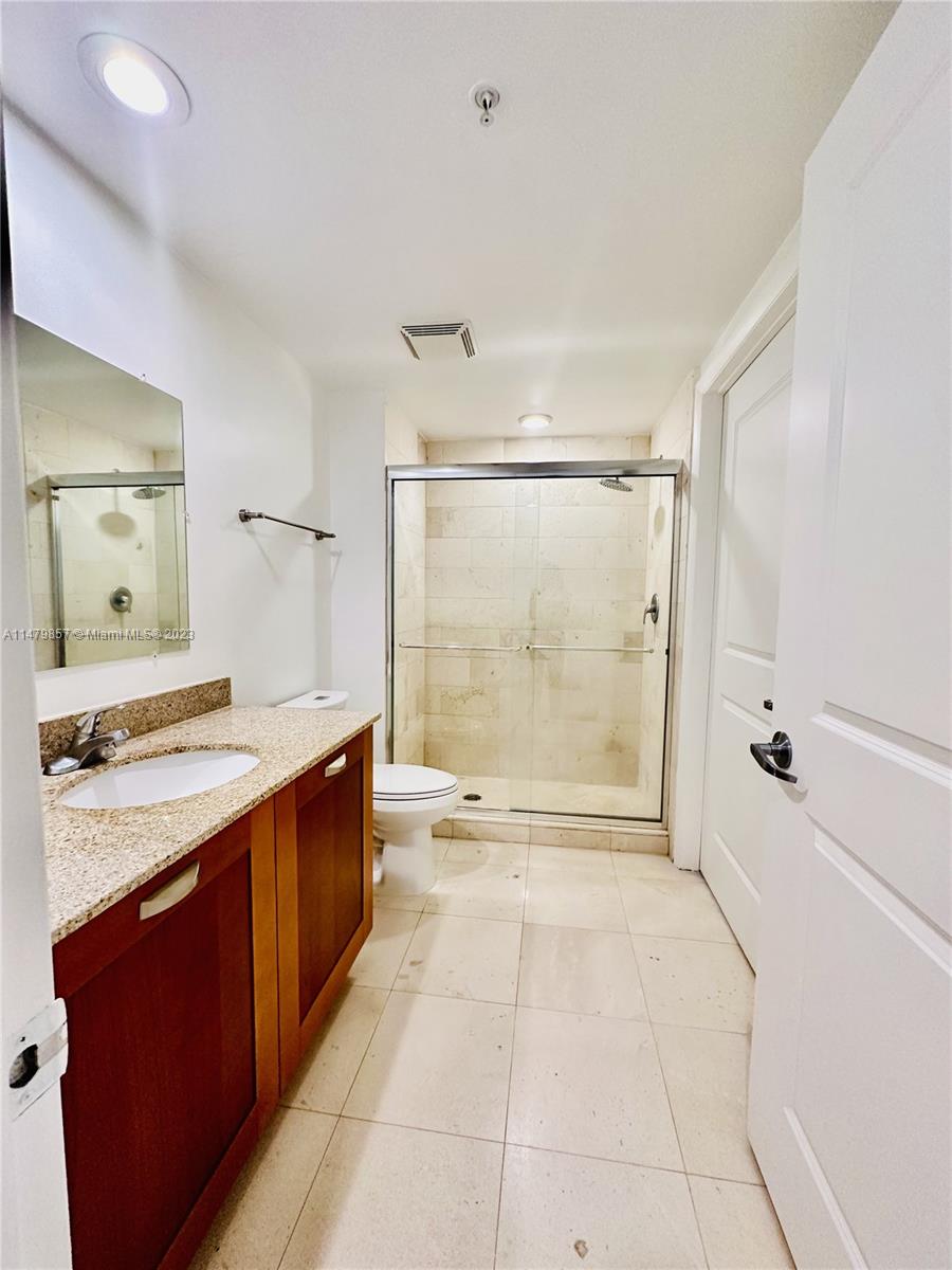 186 SE 12th Ter # 1004