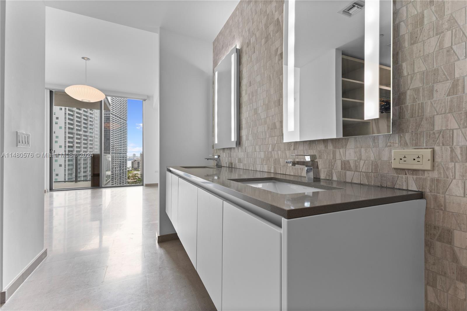 68 SE 6th St # 1705