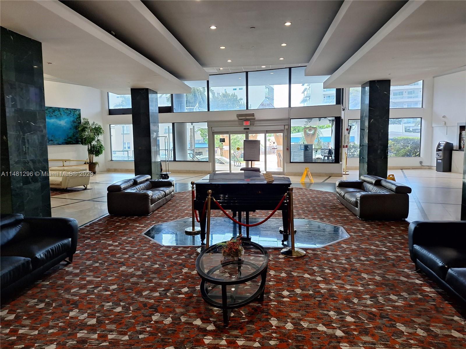 6345 Collins Ave # 10 Unit: TH-10