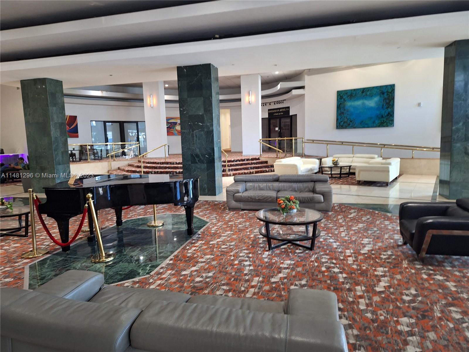 6345 Collins Ave # 10 Unit: TH-10