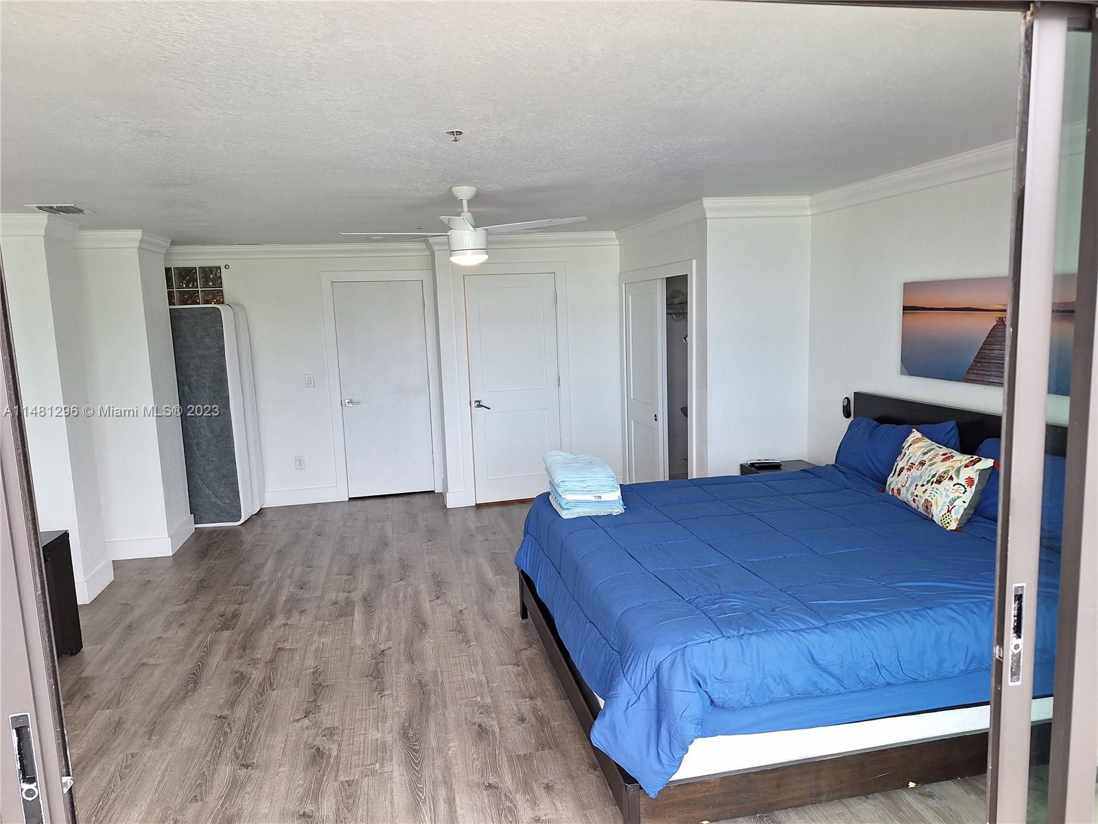 6345 Collins Ave # 10 Unit: TH-10