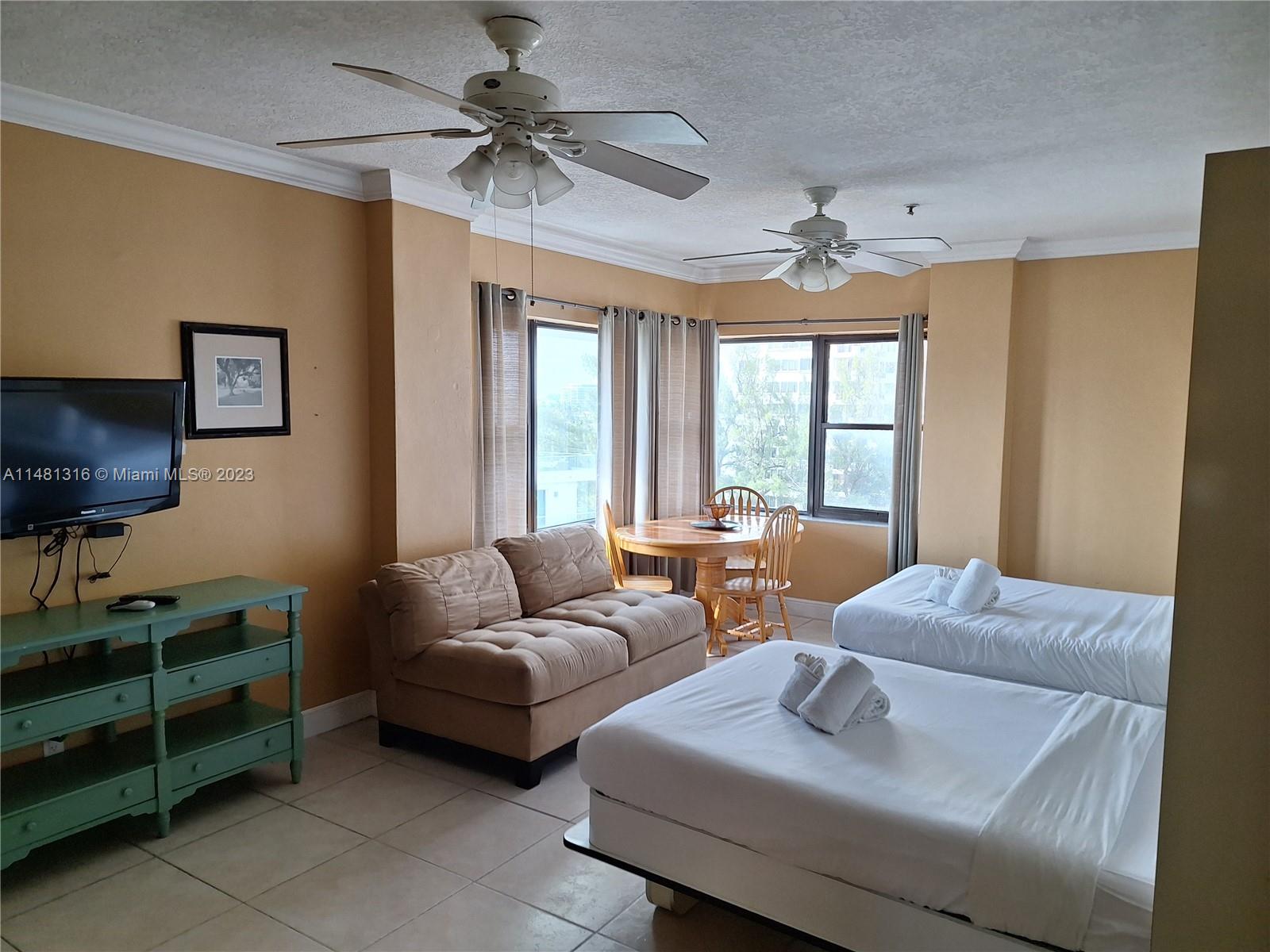 6345 Collins Ave # 722