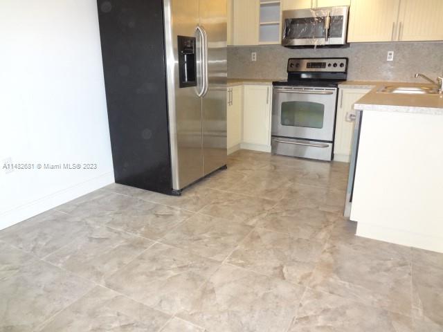 452 NE 210th Circle Ter # 2037