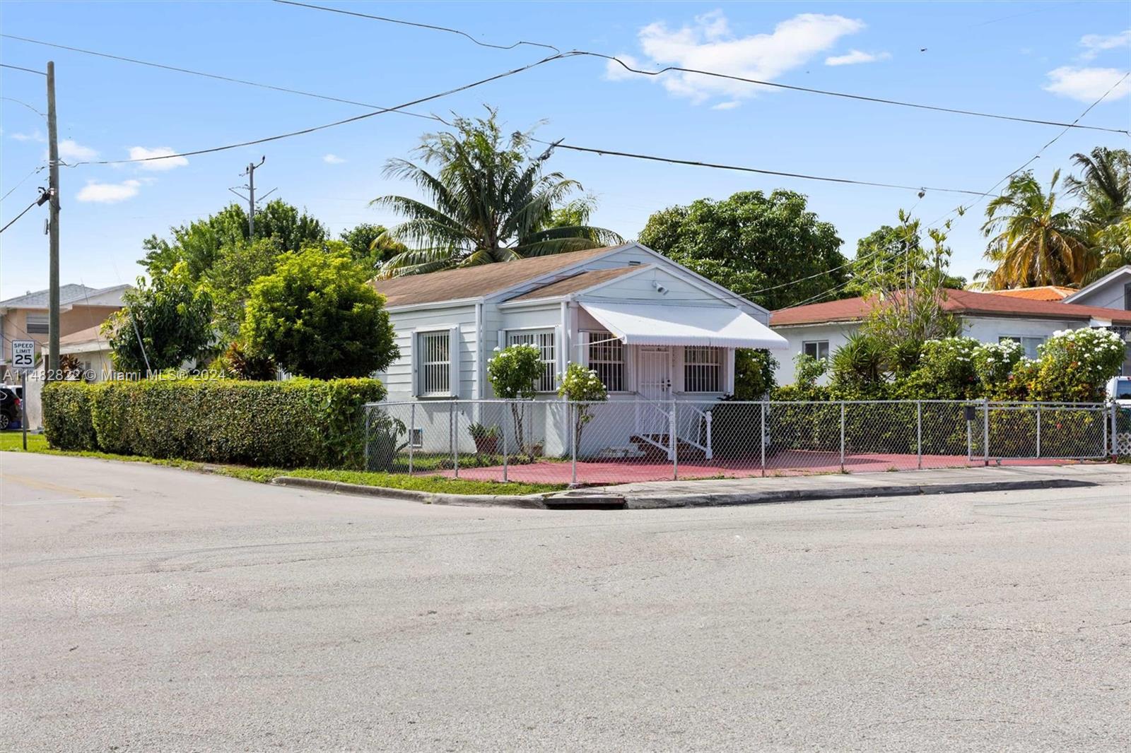 2900 SW 16th St