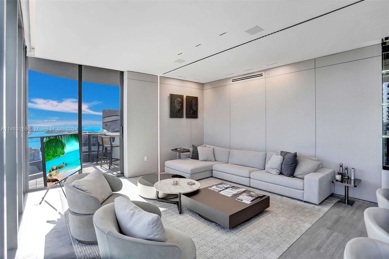 1000 Brickell Plz Unit: PH5208