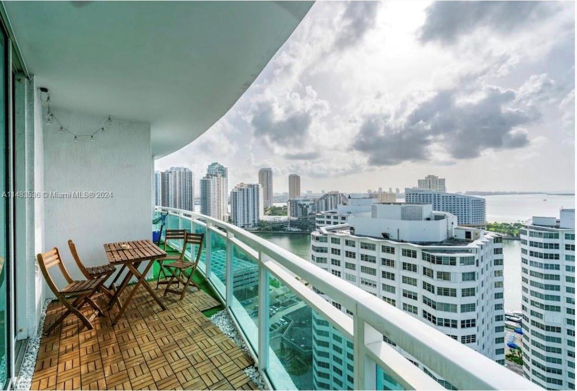 950 Brickell Bay Dr # 2211