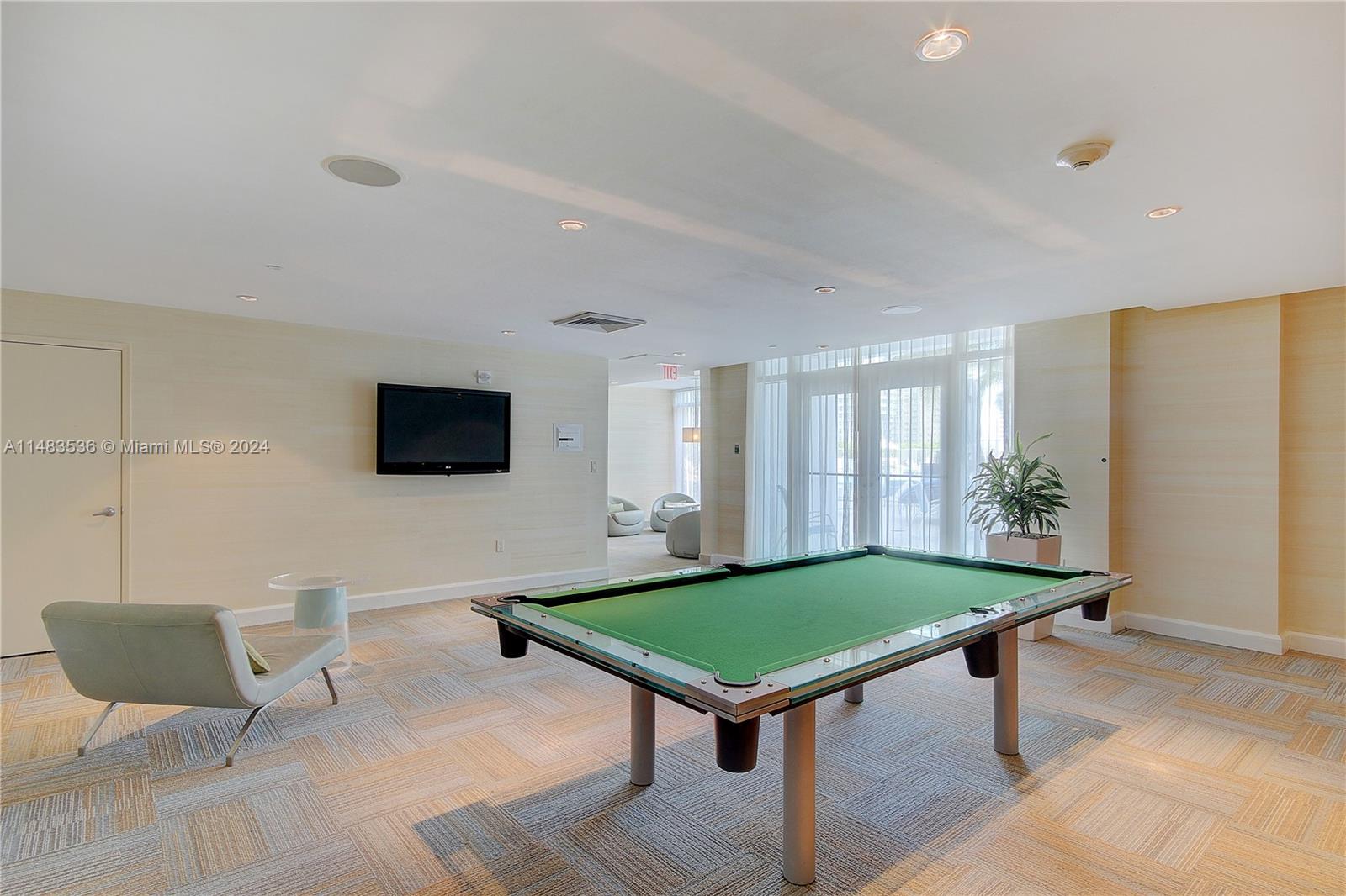 950 Brickell Bay Dr # 2211