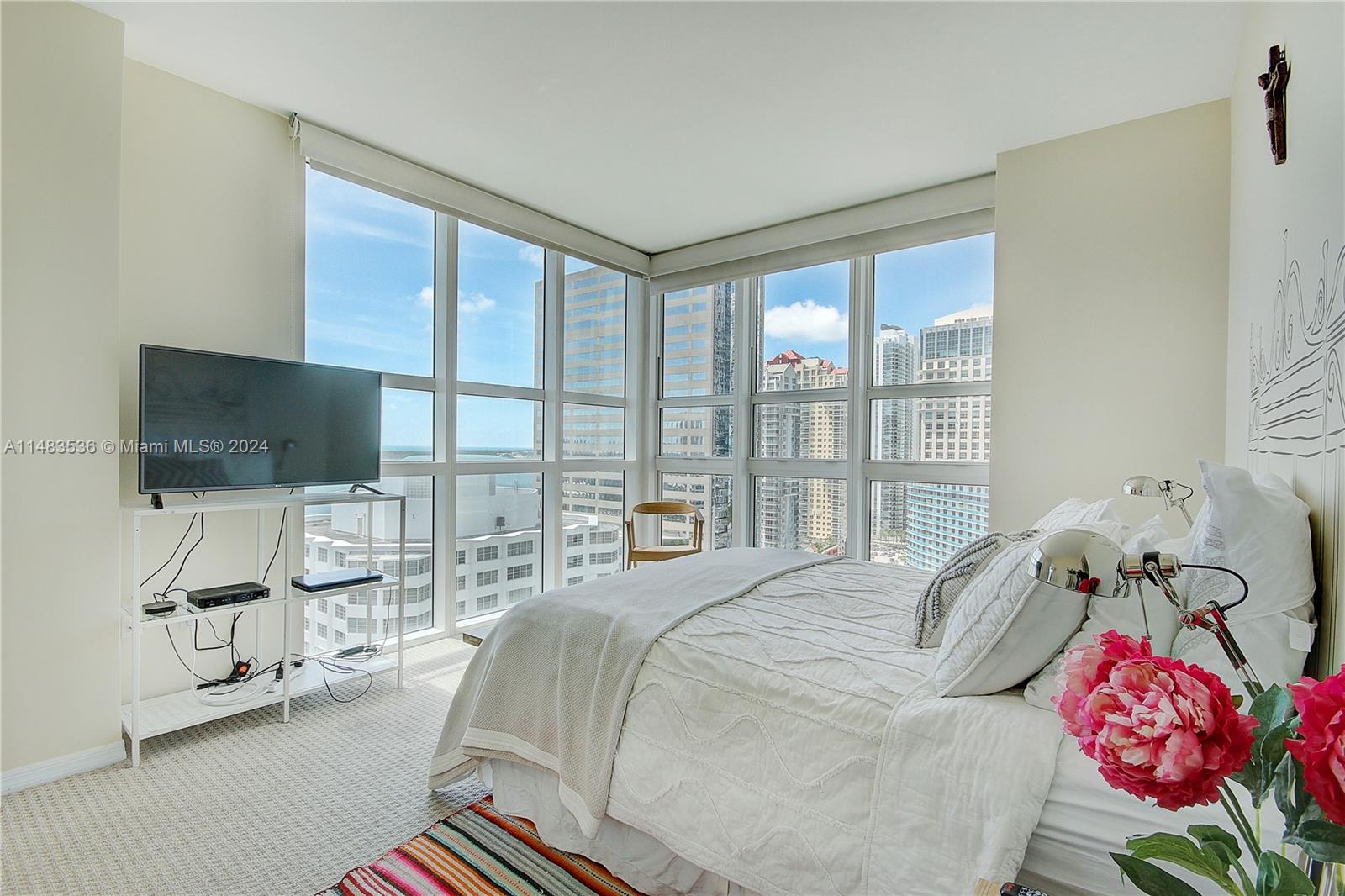 950 Brickell Bay Dr # 2211