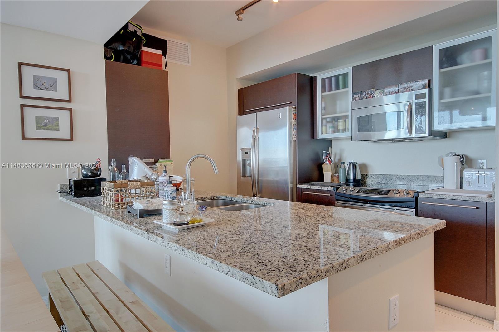 950 Brickell Bay Dr # 2211