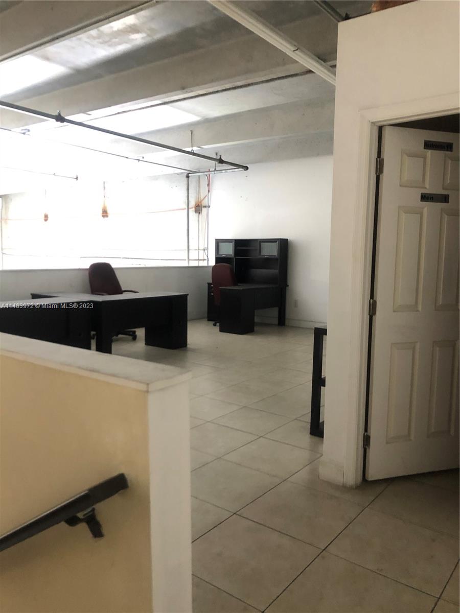 2760 NW 112th Ave # 2760