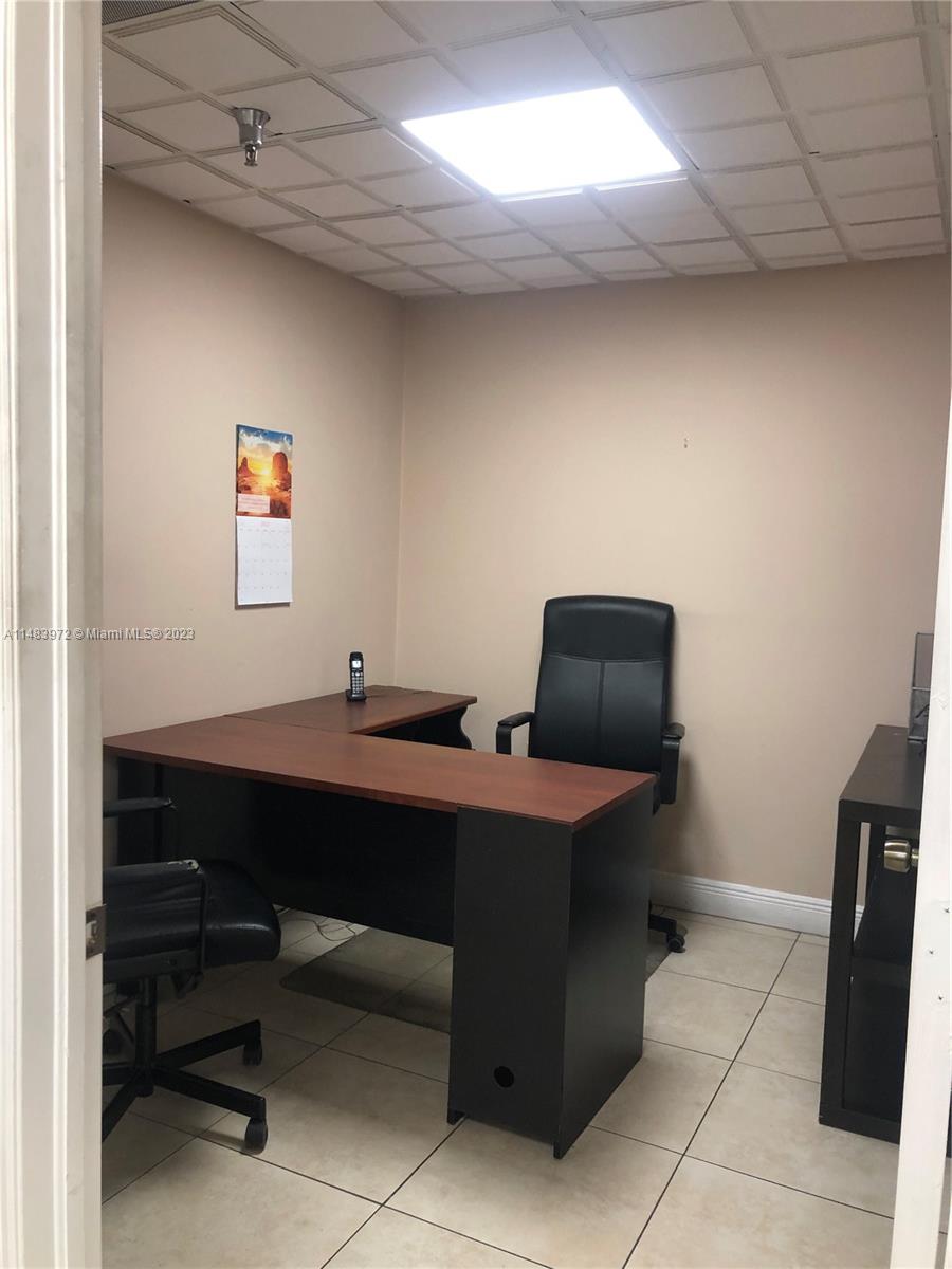 2760 NW 112th Ave # 2760