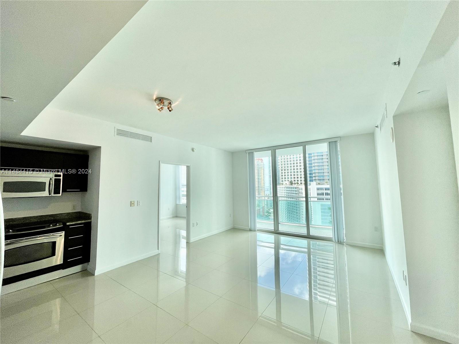 950 Brickell Bay Dr # 1907