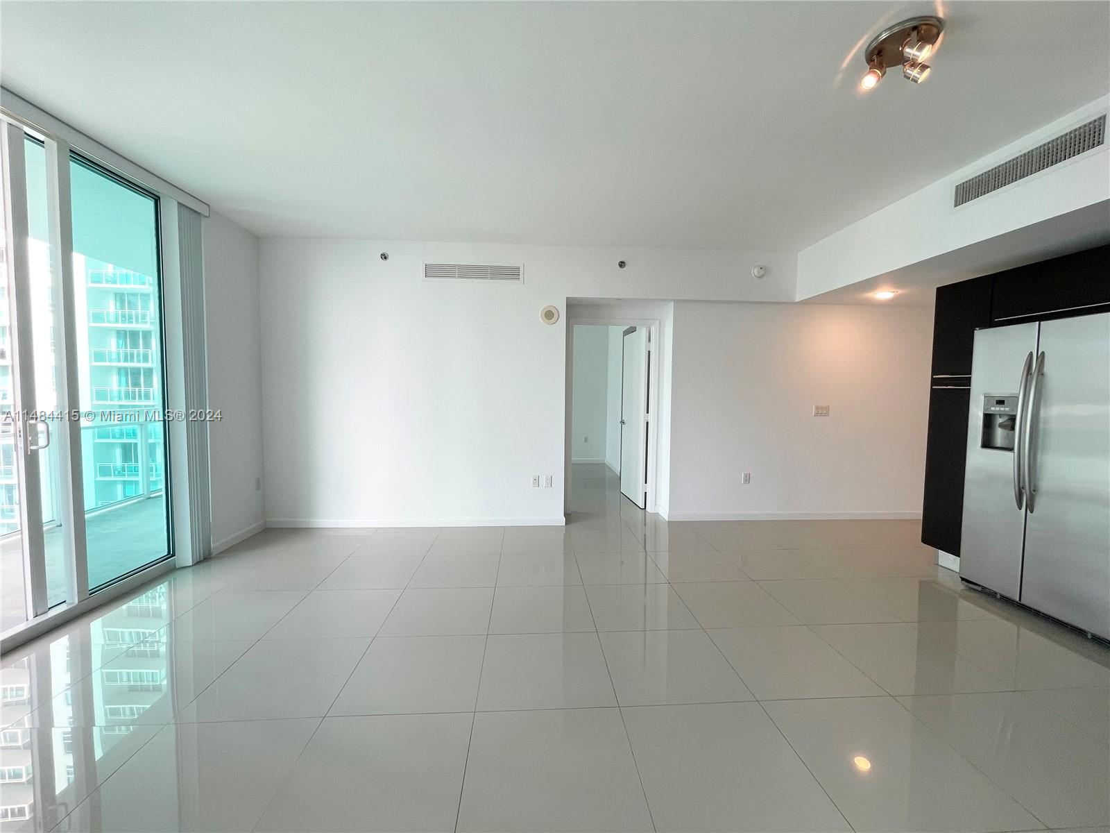 950 Brickell Bay Dr # 1907