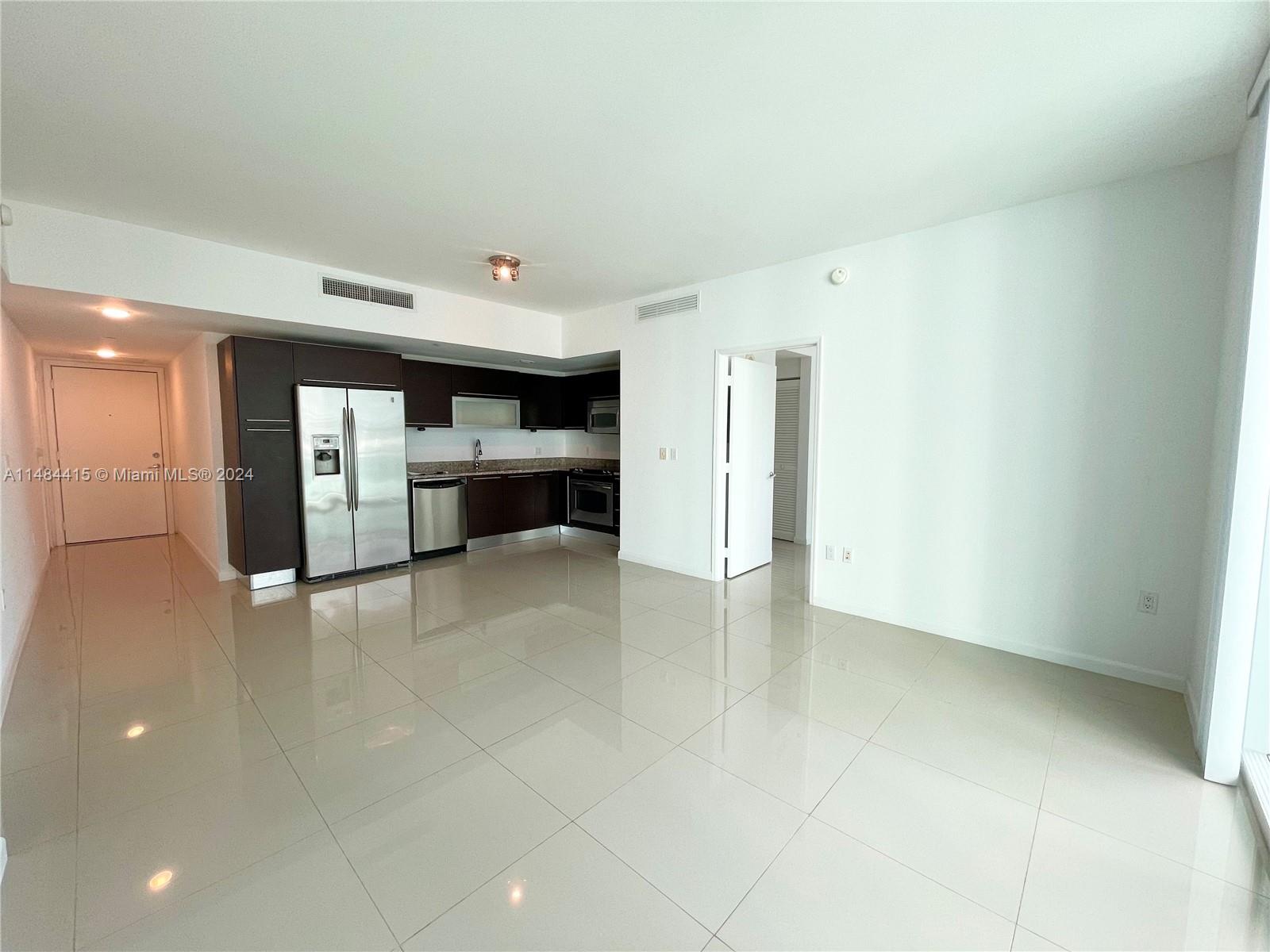 950 Brickell Bay Dr # 1907