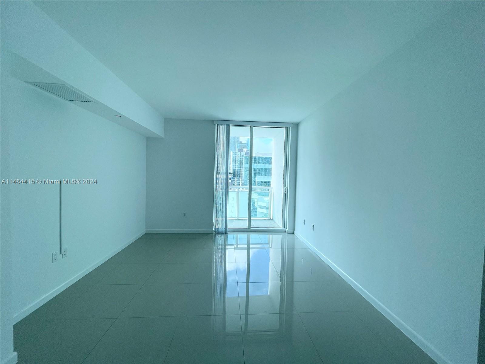950 Brickell Bay Dr # 1907