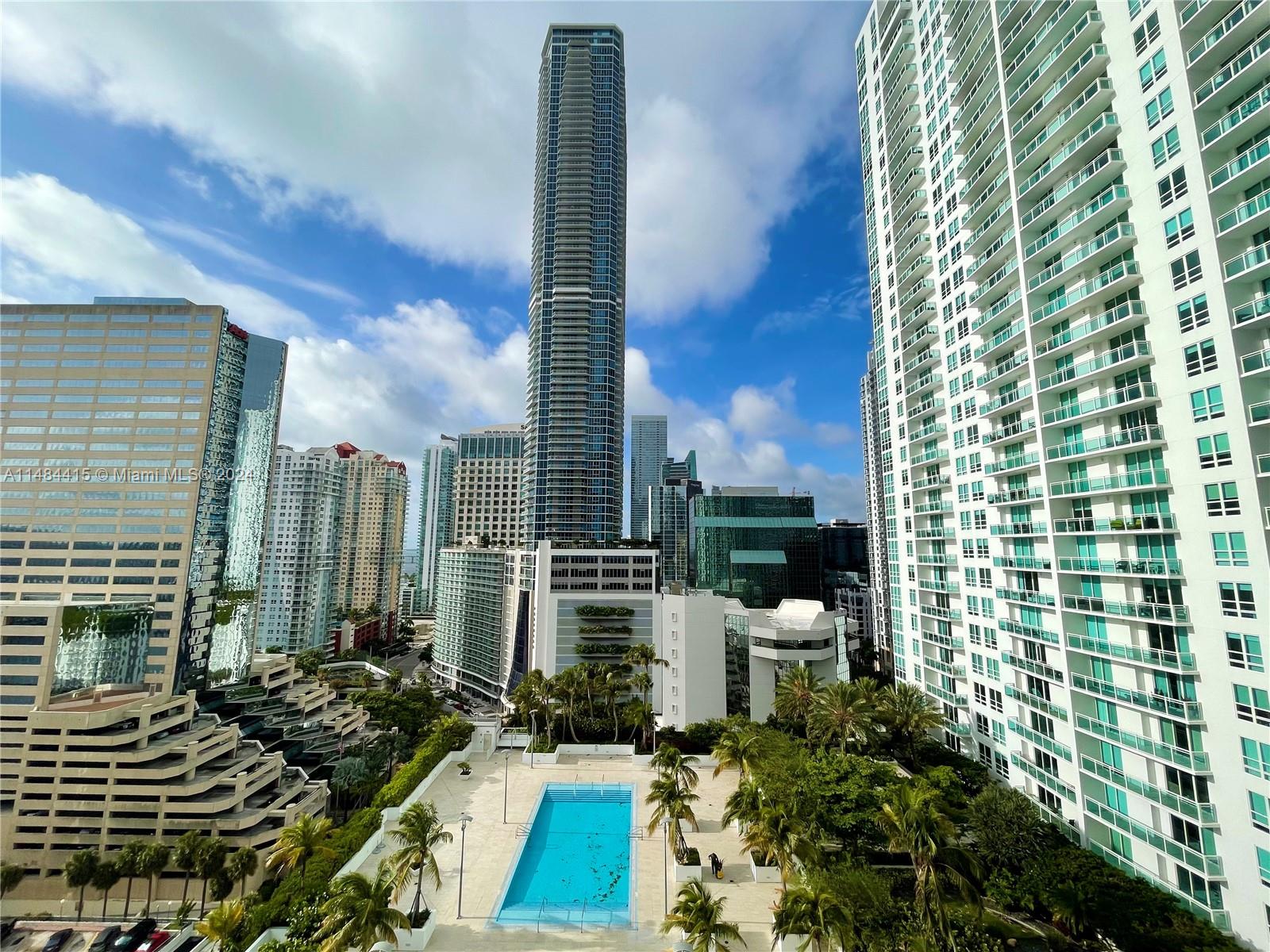950 Brickell Bay Dr # 1907