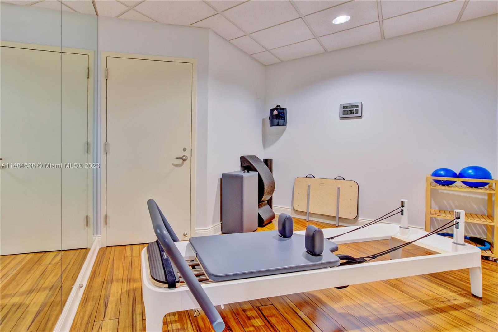 808 Brickell Key Dr # 3304