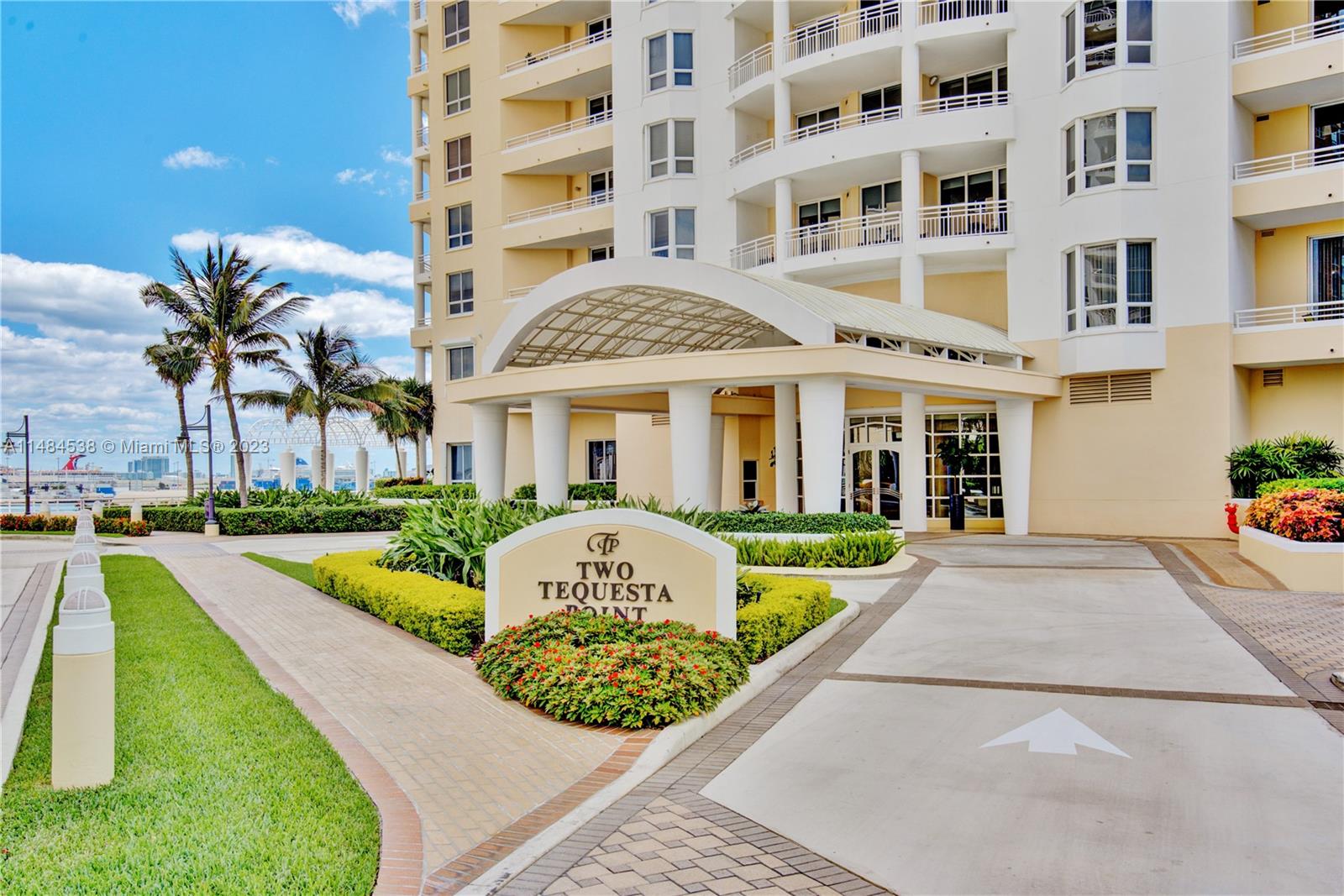 808 Brickell Key Dr # 3304