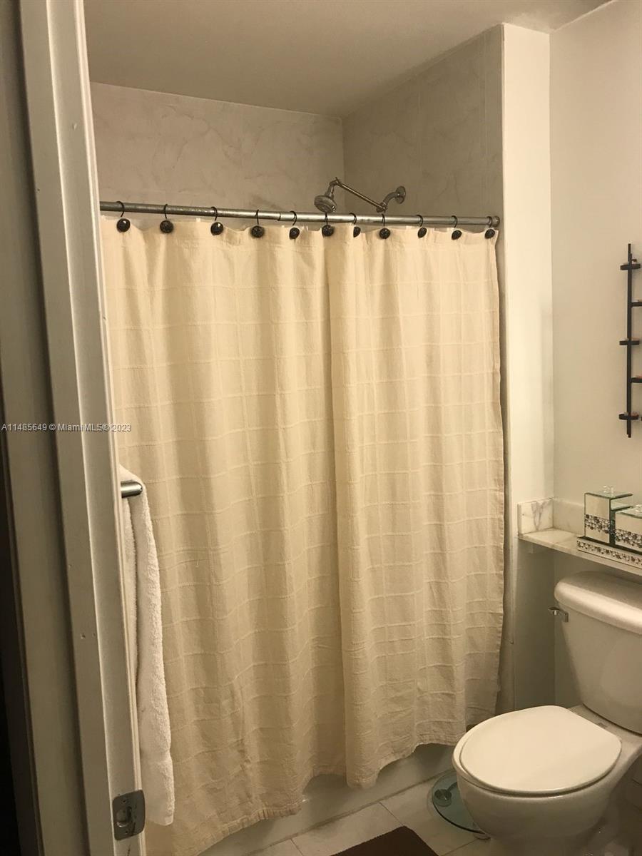 234 NE 3rd St # 204