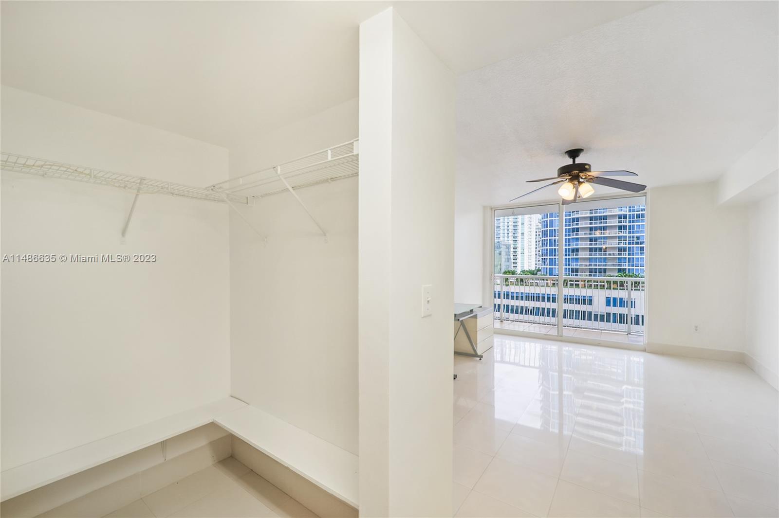 1200 Brickell Bay Dr # 2422