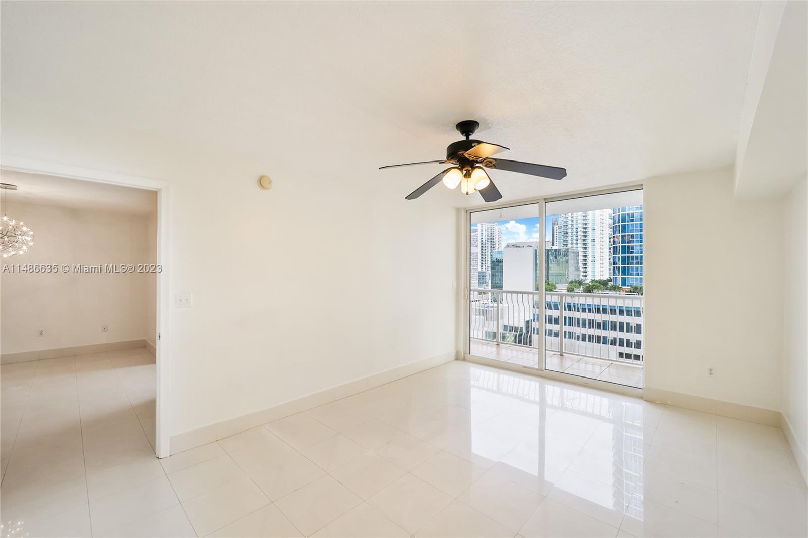 1200 Brickell Bay Dr # 2422