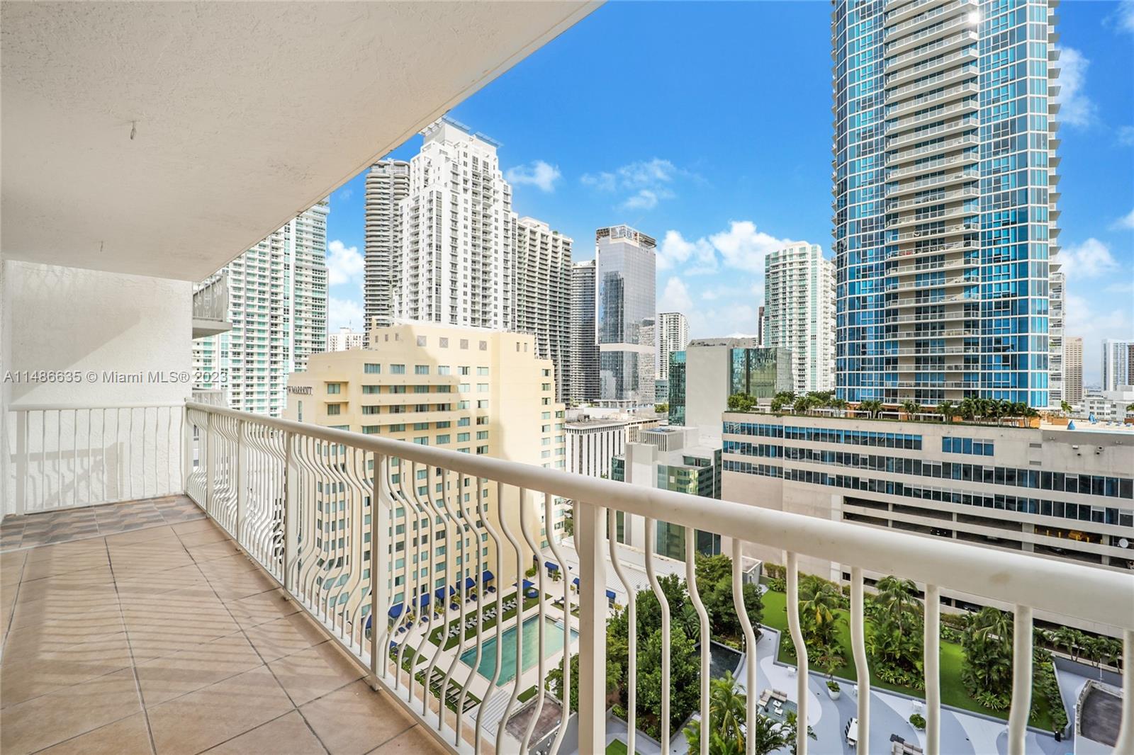 1200 Brickell Bay Dr # 2422