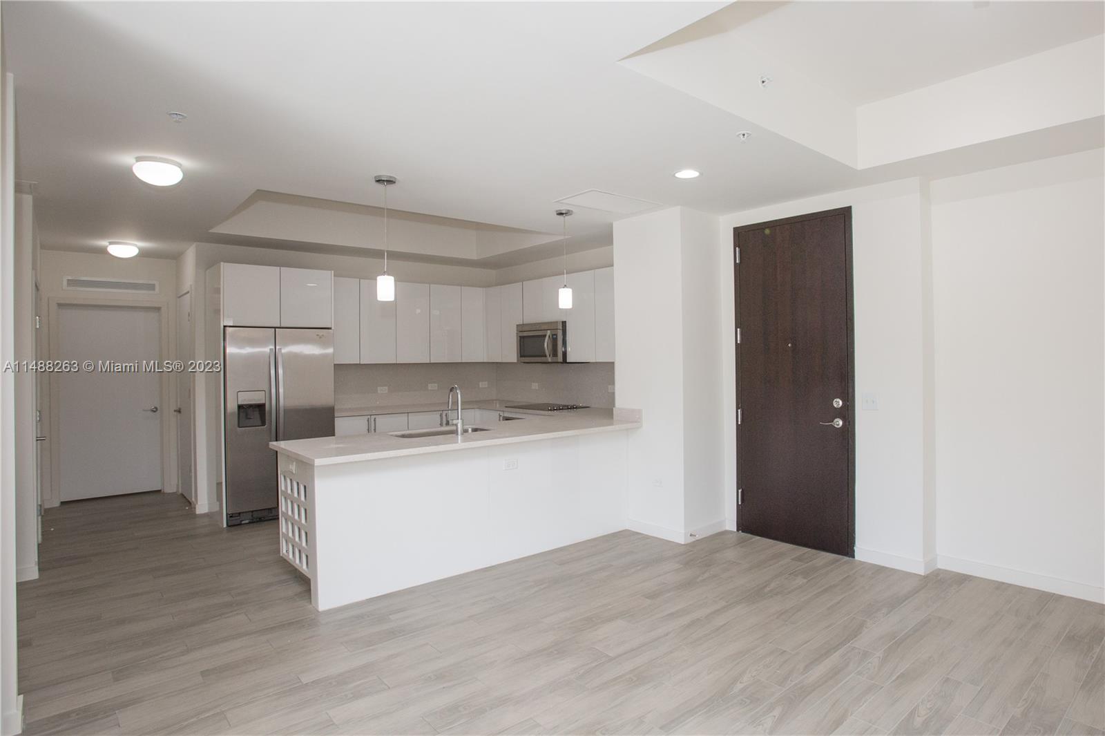 999 SW 1ST AVENUE Unit: UPH11