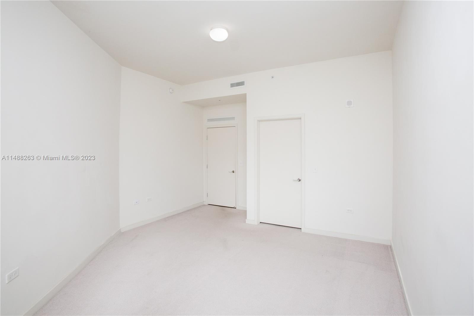 999 SW 1ST AVENUE Unit: UPH11