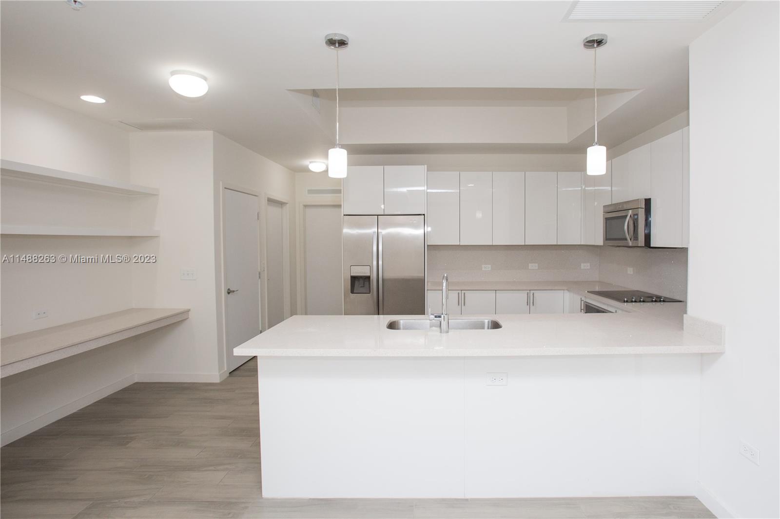 999 SW 1ST AVENUE Unit: UPH11