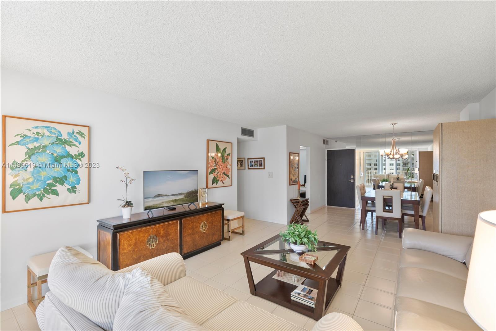 2801 NE 183rd St # 1214W