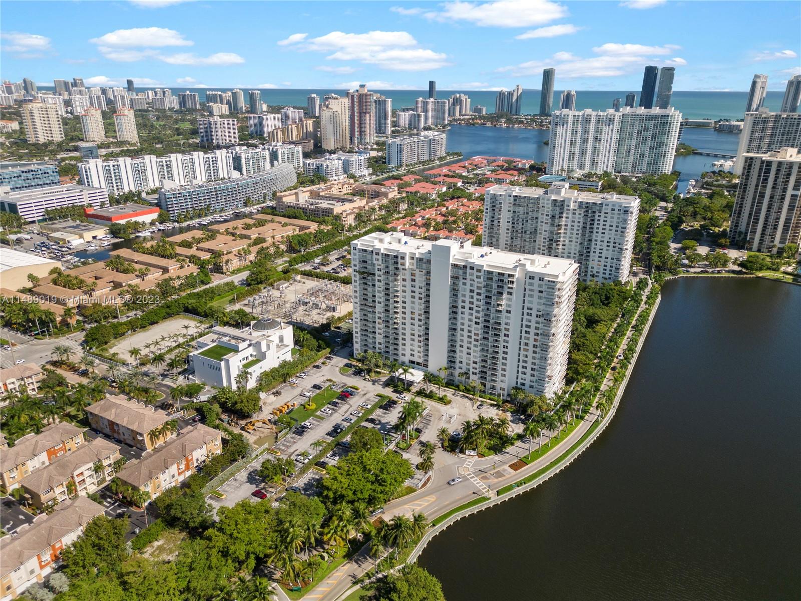 2801 NE 183rd St # 1214W