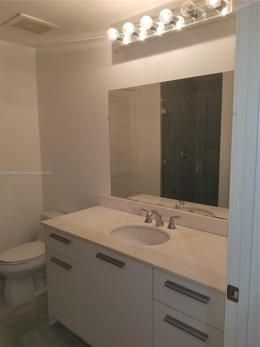 1050 BRICKELL AV # 2622