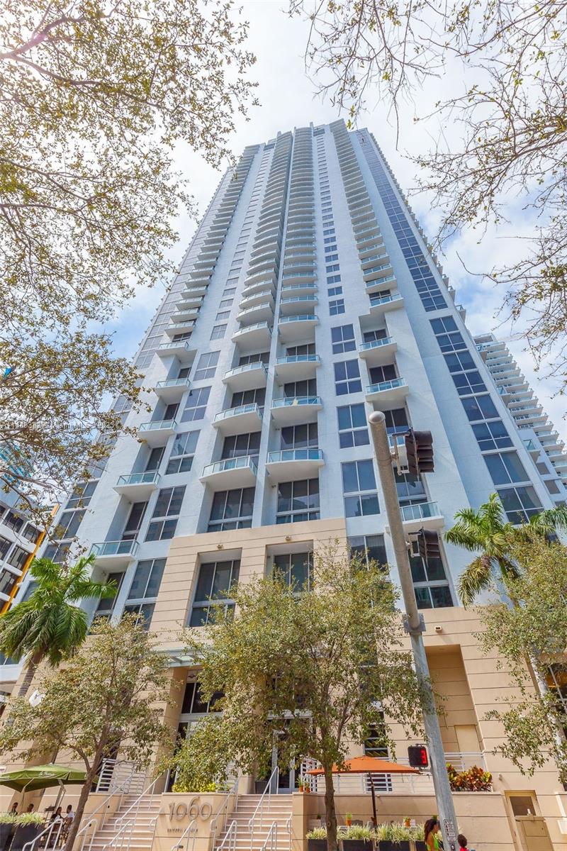 1050 BRICKELL AV # 2622