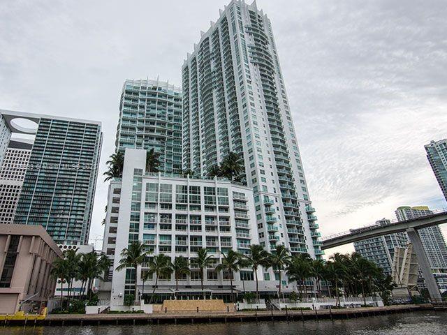 41 SE 5th St # 1417