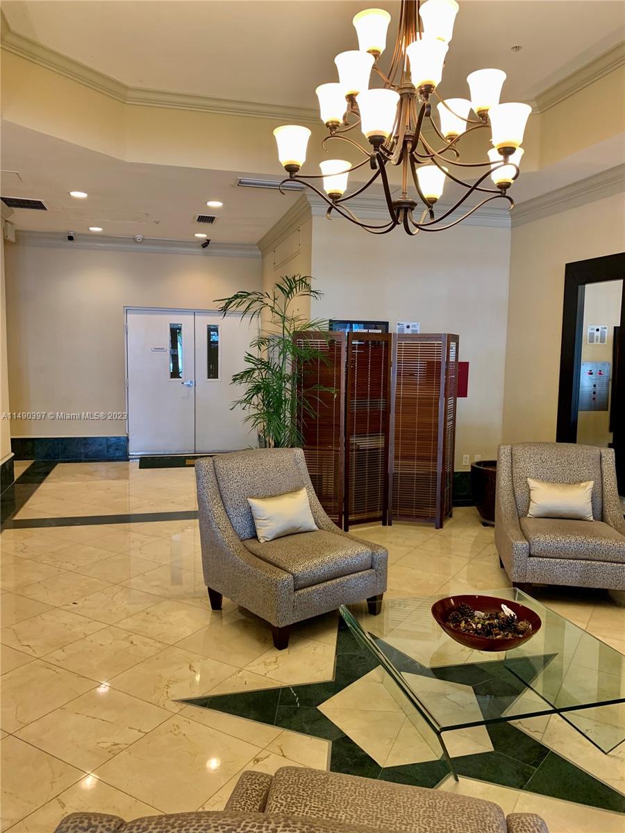 2701 SW 3rd Ave # 302