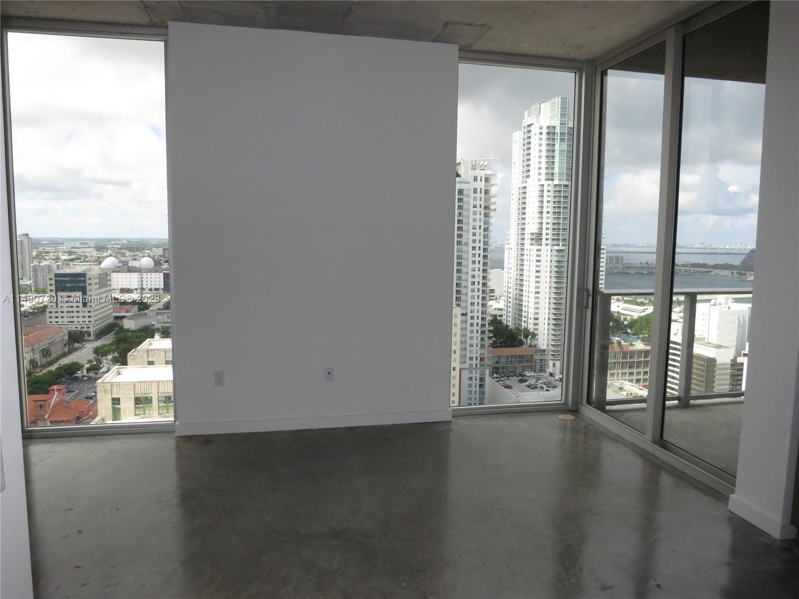 151 SE 1 St # 2804