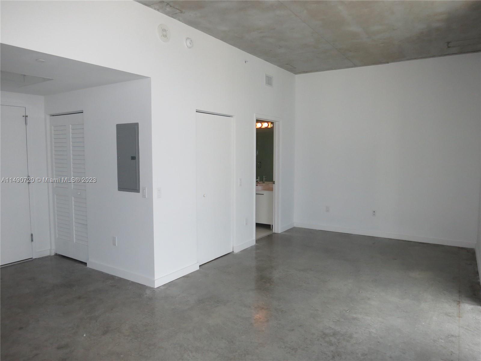 151 SE 1 St # 2804