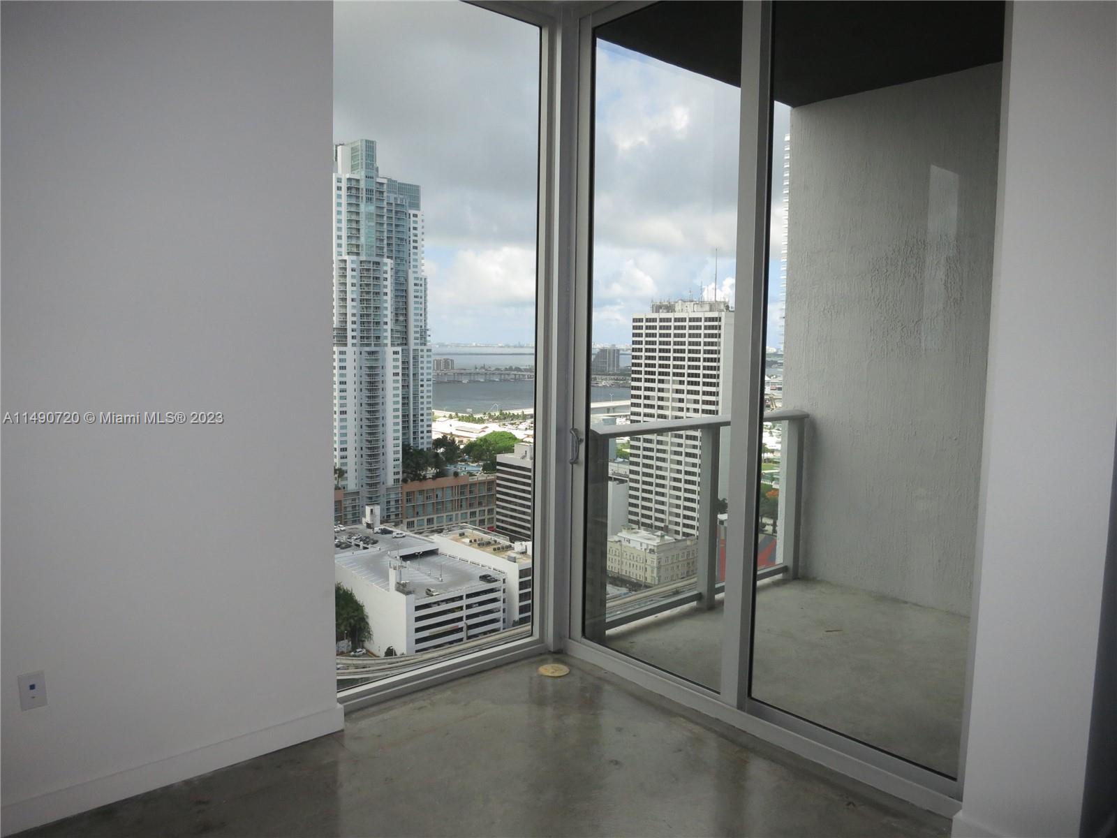 151 SE 1 St # 2804