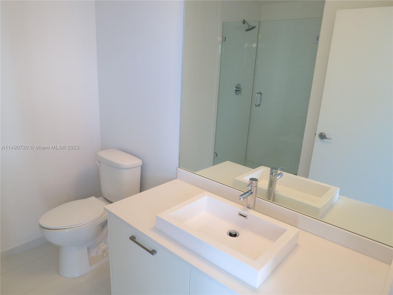 151 SE 1 St # 2804