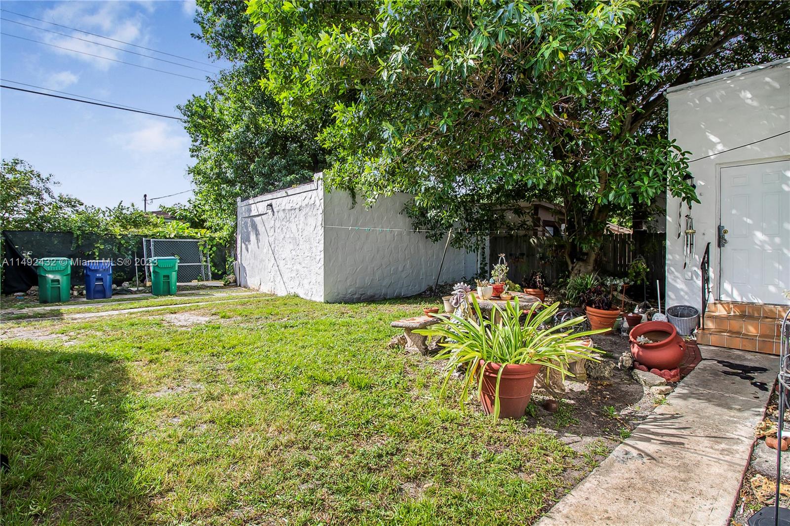1910 NW 47th St