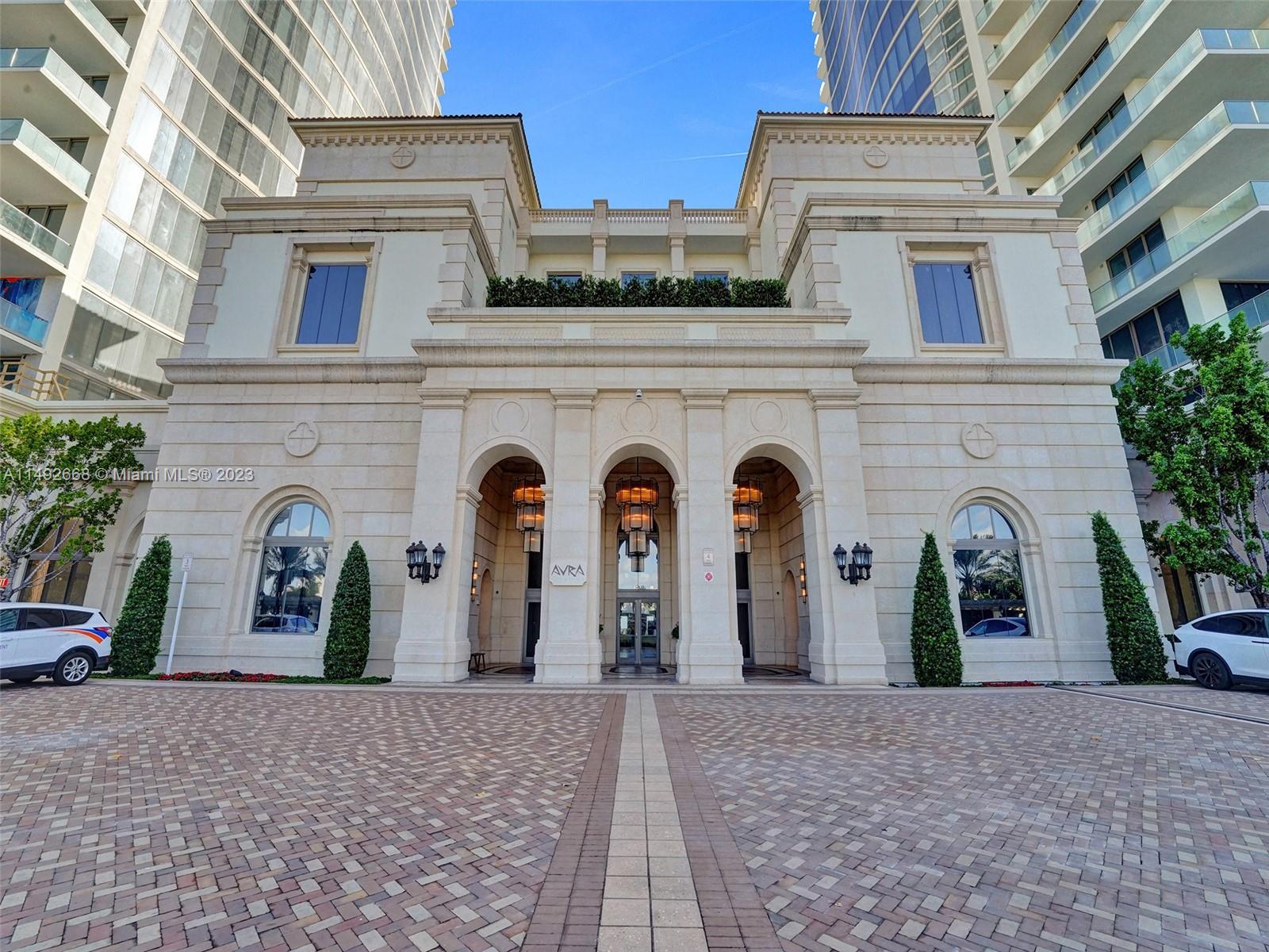 17901 Collins Ave # 2301