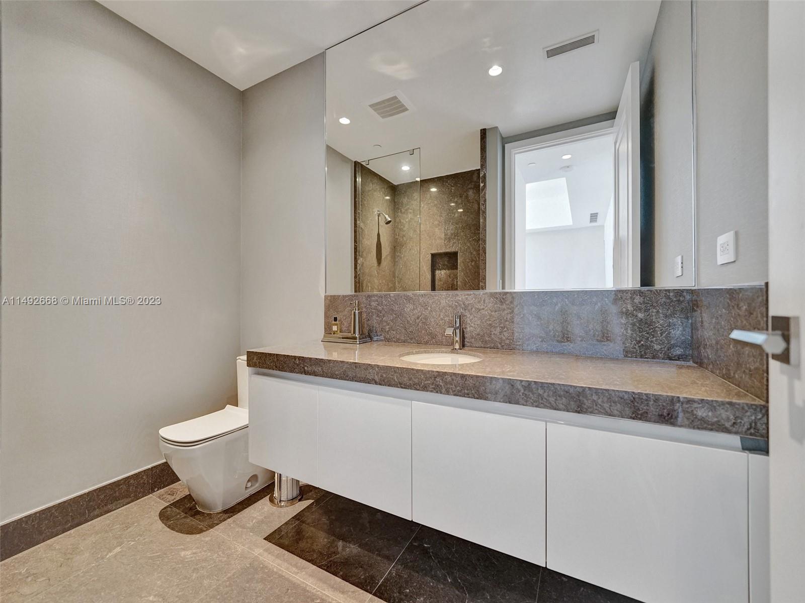 17901 Collins Ave # 2301